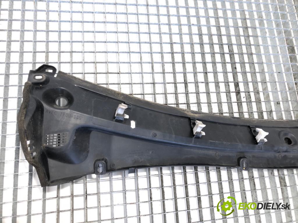 RENAULT MASTER III Skrzynia (FV) 2010 - 2022    2.3 dCi 170 FWD (FV0L) 125 kW [170 KM] olej napędo  Torpédo, plast pod čelné okno  (Torpéda)