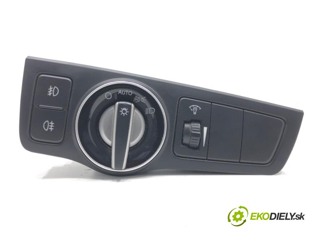 HYUNDAI i40 I (VF) 2012 - 2022    1.7 CRDi 100 kW [136 KM] olej napędowy 2012 - 2022  spínač světel 93300-3Z050