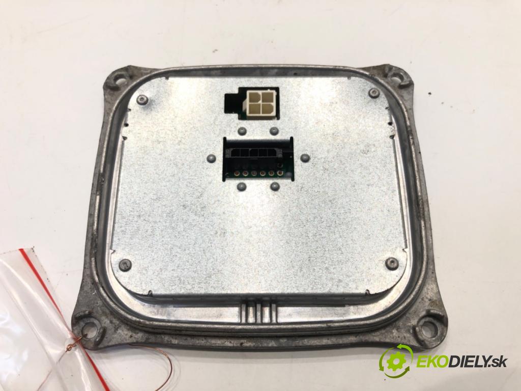 AUDI A4 B8 Avant (8K5) 2007 - 2015    2.0 TFSI flexible fuel quattro 132 kW [180 KM] Ben  Menič XENON 8K0907472 (Riadiace jednotky xenónu)