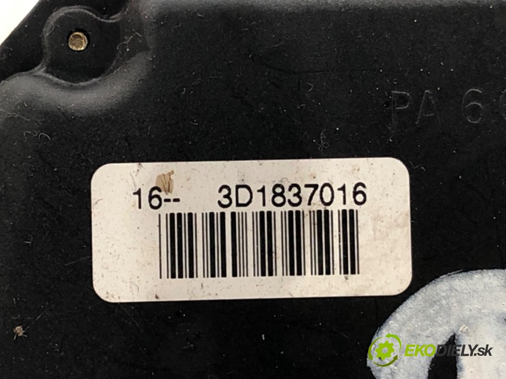 VW GOLF V (1K1) 2003 - 2010    1.4 16V 55 kW [75 KM] benzyna 2003 - 2006  zámok dveře pravý přední část 3D1837016