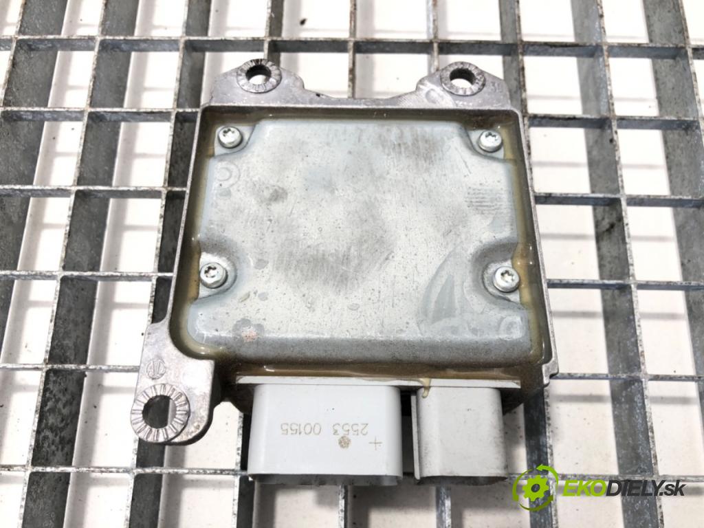 FORD TRANSIT Autobus (FD_ _, FB_ _, FS_ _, FZ_ _, FC_ _) 2000 - 2006    2.0 DI (F_E_, F_F_, F_G_) 63 kW [86 KM] olej napęd  senzor airbag YC1A-14B321-CC (Snímače)