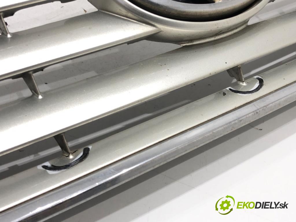 TOYOTA AVENSIS Kombi (_T25_) 2003 - 2008    1.8 (ZZT251_) 95 kW [129 KM] benzyna 2003 - 2008  mřížka maska  (Mřížky (masky) chladičů)