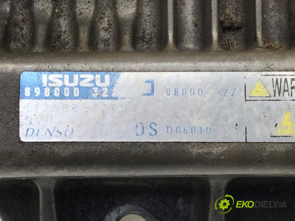 OPEL MERIVA A nadwozie wielkoprzestrzenne (MPV) (X03) 2003 - 2010    1.7 CDTI (E75) 74 kW [100 KM] olej napędowy 2003 -  riadiaca jednotka Motor 8980003220 (Riadiace jednotky)