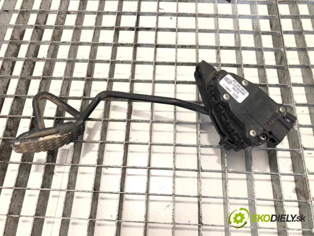 PEUGEOT BOXER Autobus (230P) 1994 - 2002    2.8 HDi 93 kW [126 KM] olej napędowy 2000 - 2001  Potenciometer plynu 1337493080 (Pedále)