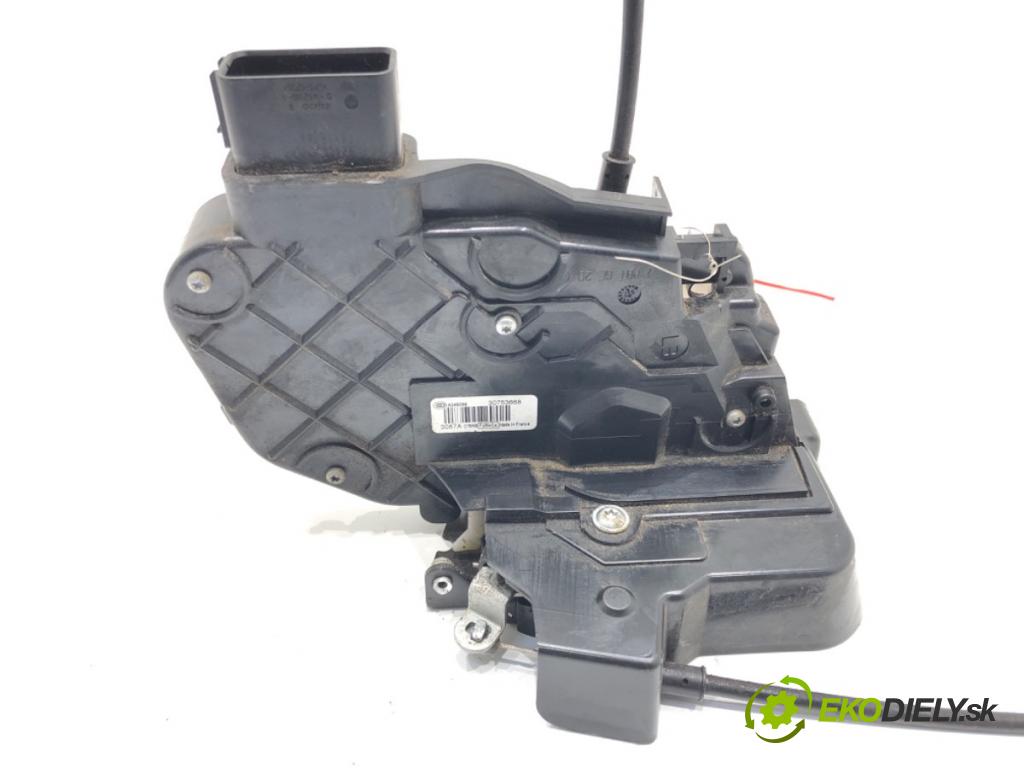 VOLVO V50 (545) 2003 - 2012    2.0 D 100 kW [136 KM] olej napędowy 2004 - 2010  zámok dveře levý zadní část 30753668