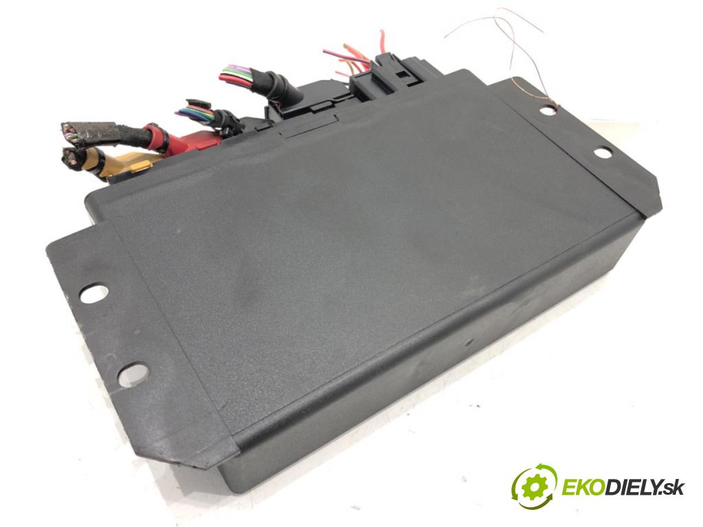 AUDI A6 C5 Avant (4B5) 1997 - 2005    1.9 TDI 81 kW [110 KM] olej napędowy 1998 - 2001  Modul komfortu 93059193 (Moduly komfortu)