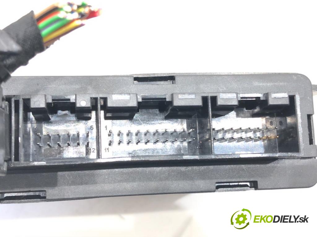 AUDI A6 C5 Avant (4B5) 1997 - 2005    1.9 TDI 81 kW [110 KM] olej napędowy 1998 - 2001  Modul komfortu 93059193 (Moduly komfortu)