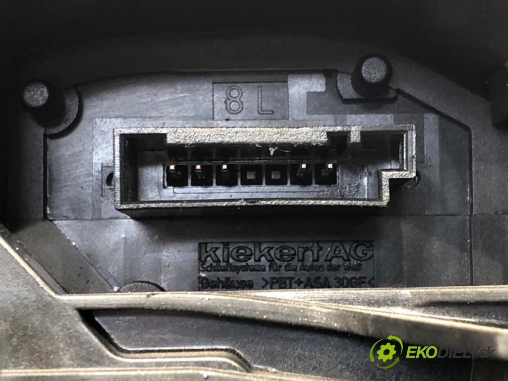BMW 5 (F10) 2009 - 2016    528 i xDrive 180 kW [245 KM] benzyna 2011 - 2016  zámok dveře levý zadní část 7202147