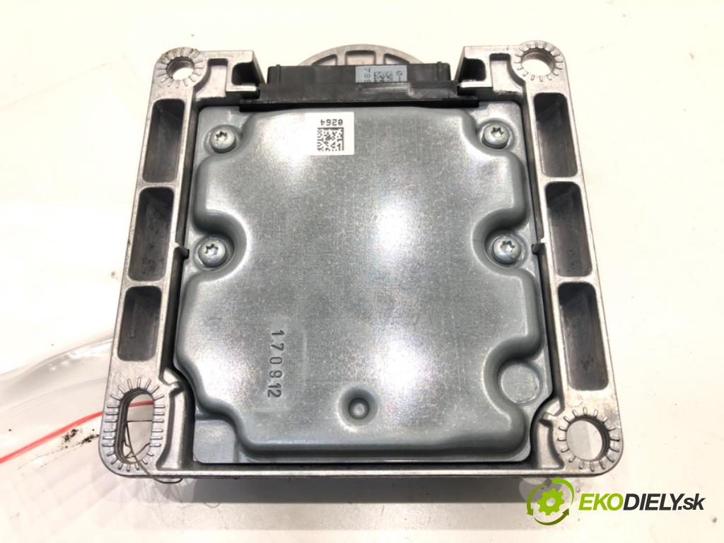 BMW 5 (F10) 2009 - 2016    528 i xDrive 180 kW [245 KM] benzyna 2011 - 2016  senzor airbag 6857262 (Snímače)