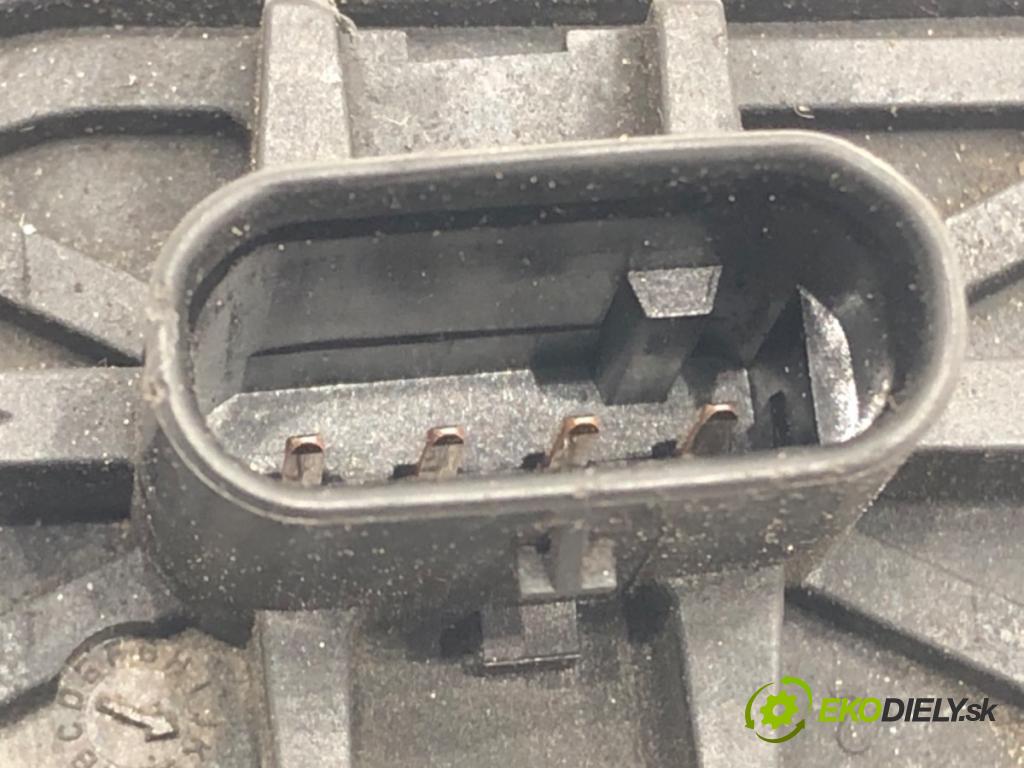 BMW 5 (F10) 2009 - 2016    528 i xDrive 180 kW [245 KM] benzyna 2011 - 2016  Váha vzduchu 0280218266 (Váhy vzduchu)