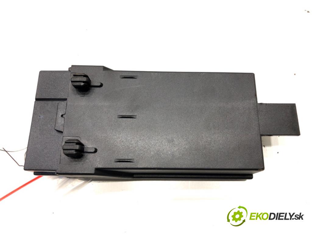 BMW 5 (F10) 2009 - 2016    528 i xDrive 180 kW [245 KM] benzyna 2011 - 2016  Modul sedačky 9216468
