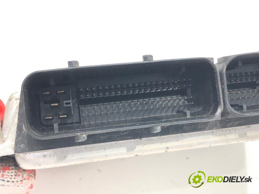 SEAT CORDOBA (6L2) 2002 - 2009    1.9 TDI 96 kW [131 KM] olej napędowy 2002 - 2009  riadiaca jednotka Motor 038906019LA (Riadiace jednotky)