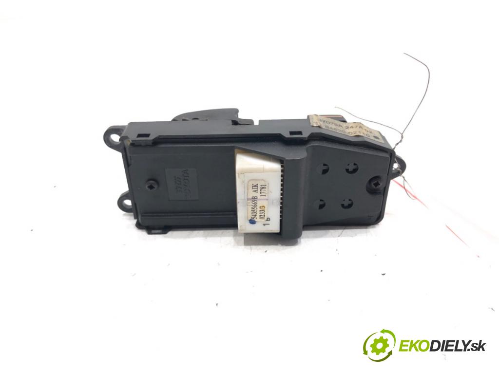 TOYOTA COROLLA (_E12_) 2001 - 2007    2.0 D-4D (CDE120R_, CDE120L_) 85 kW [116 KM] olej napędowy 2003 - 2007  Prepínač okien 84820-02110 (Prepínače, spínače, tlačidlá a ovládače kúrenia)