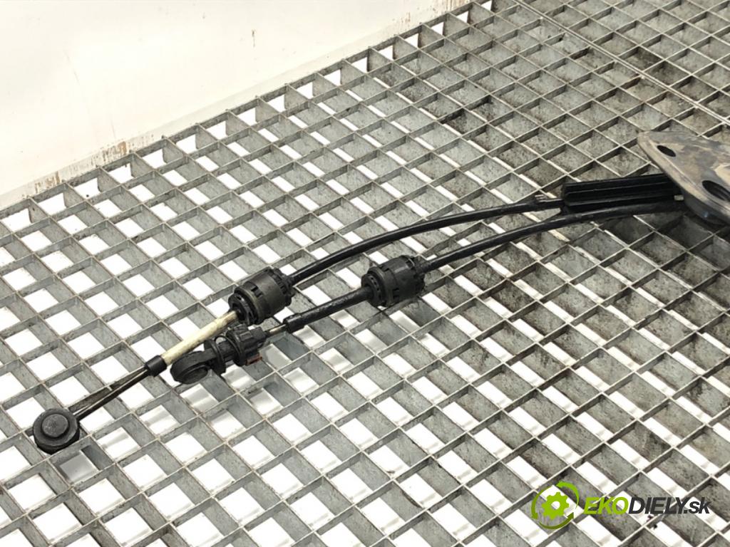 RENAULT SCÉNIC II (JM0/1_) 2003 - 2010    1.9 dCi (JM0G, JM12, JM1G, JM2C) 88 kW [120 KM] olej napędowy 2003 - 2006  Kulisa 8200520095 (Rýchlostné páky / kulisy)