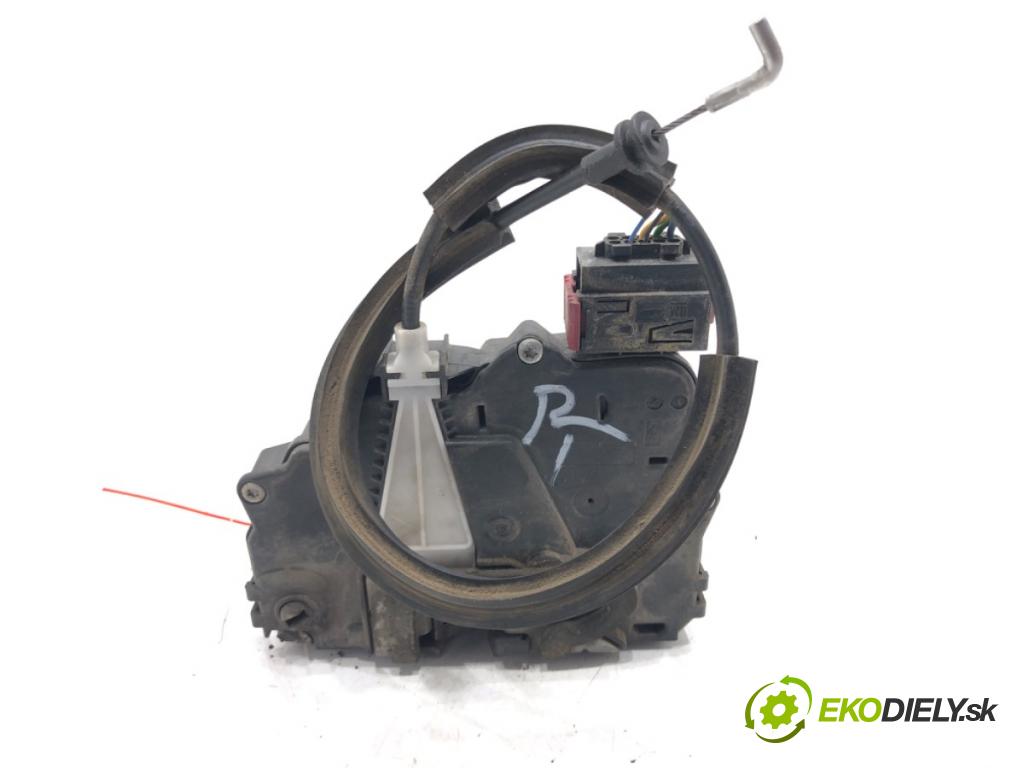 FIAT GRANDE PUNTO (199_) 2005 - 2022    1.4 (199AXB11, 199AXB1A, 199BXB1A, 199AXL1A) 57 kW  zámok dveře pravý zadní část 55701966