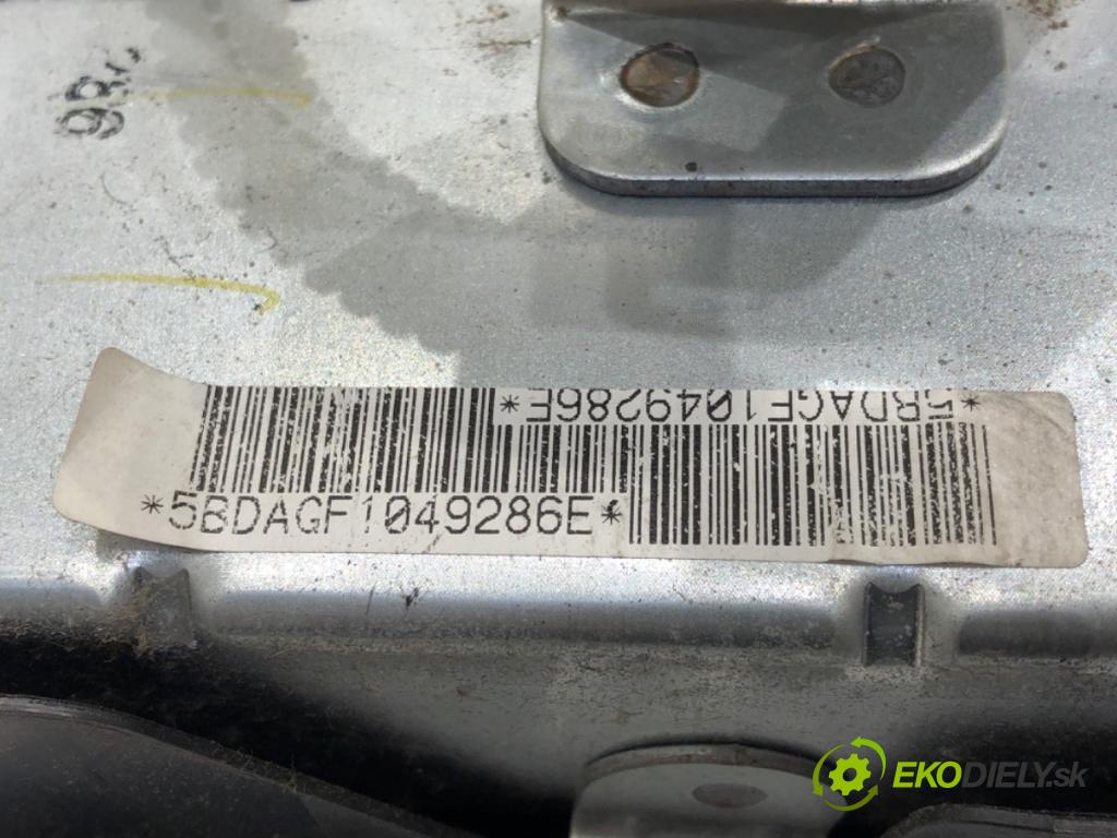 TOYOTA AYGO (_B1_) 2005 - 2014    1.0 (KGB10_) 50 kW [68 KM] benzyna 2005 - 2014  AirBag spolujazdca  (Airbagy)