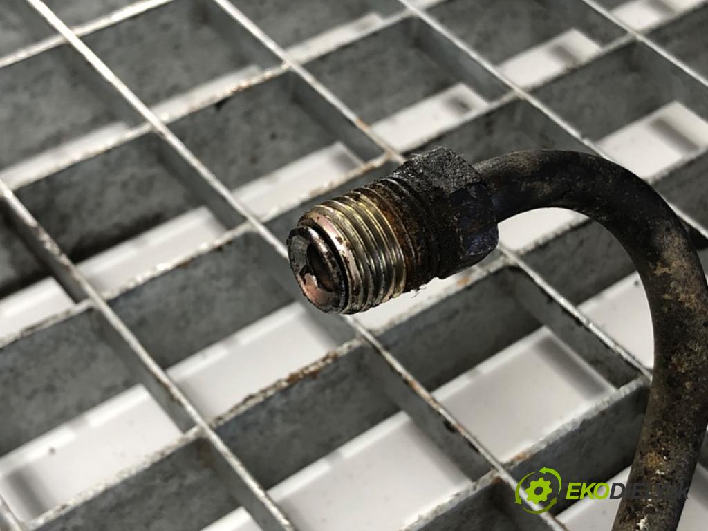 MITSUBISHI PAJERO I (L04_G, L14_G) 1982 - 1991    2.6 4WD (L042G, L047G) 76 kW [103 KM] benzyna 1983 - 1987  hadica servočerpadlo  (Rúrky, hadice servočerpadla)