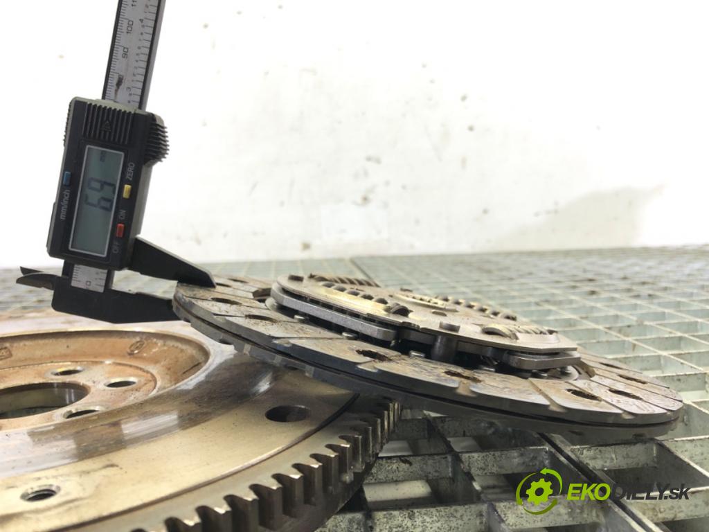 MITSUBISHI COLT VI (Z3_A, Z2_A) 2002 - 2012    1.3 70 kW [95 KM] benzyna 2004 - 2012  Spojková sada (bez ložiska) 3082000593 (Kompletné sady (bez ložiska))