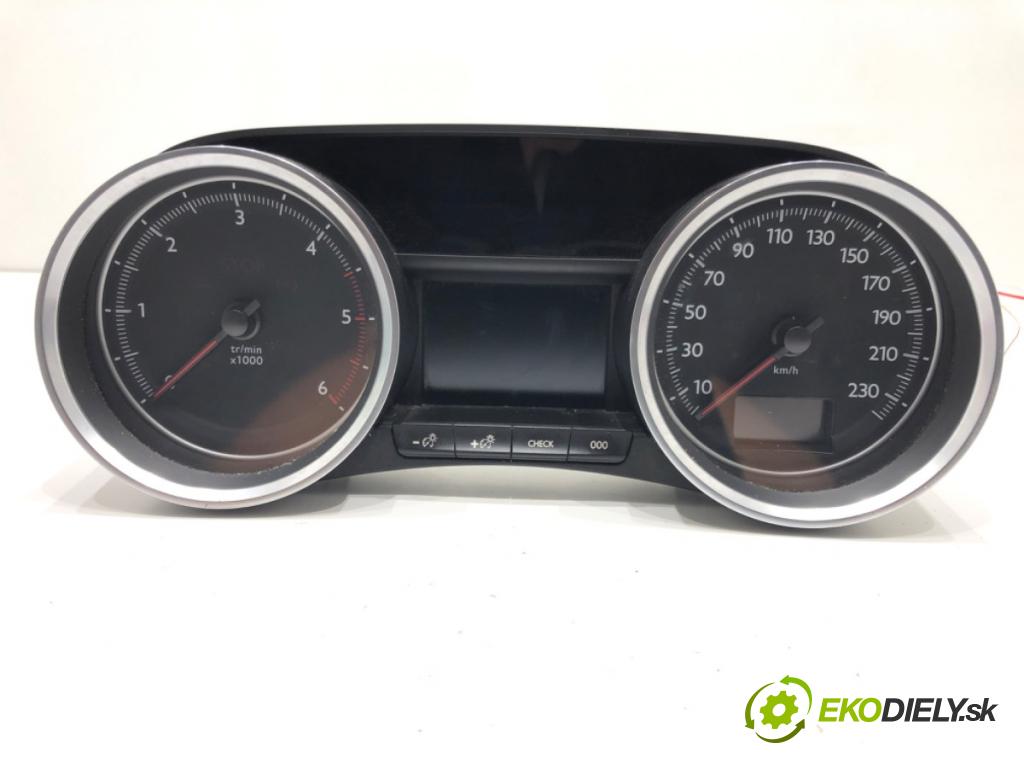 PEUGEOT 508 SW I (8E_) 2010 - 2018    1.6 HDi 85 kW [116 KM] olej napędowy 2014 - 2018  Prístrojovka 9814765780 (Prístrojové dosky, displeje)