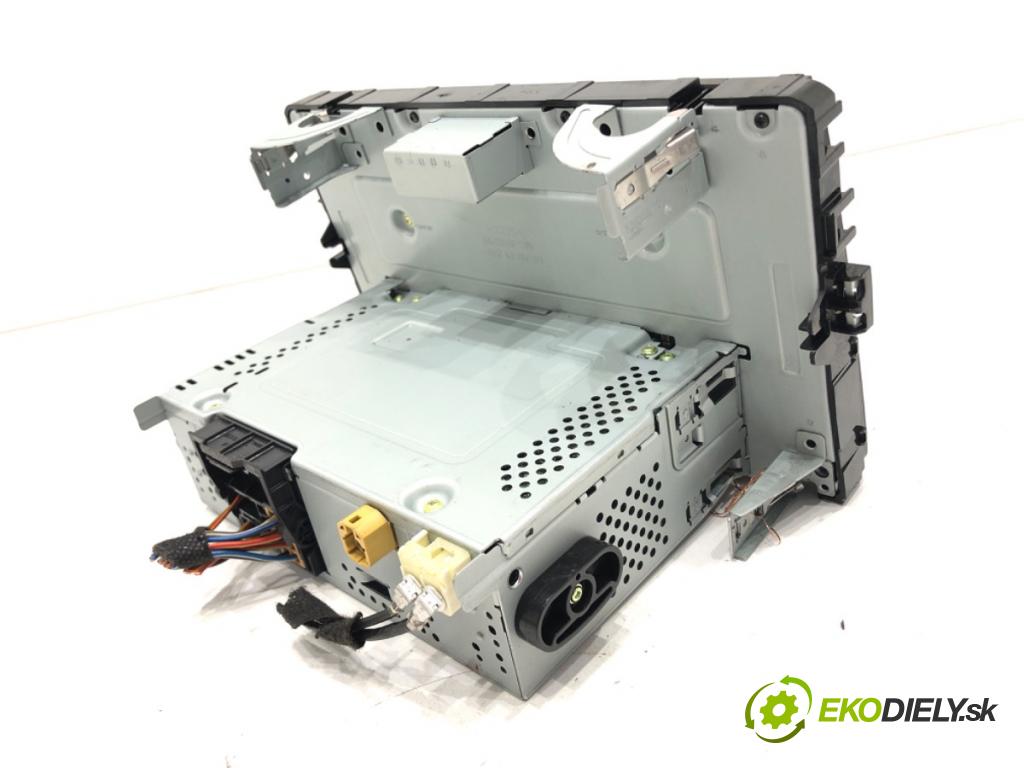 VW POLO VI (AW1, BZ1, AE1) 2017 - 2022    1.0 48 kW [65 KM] benzyna 2017 - 2022  RADIO Navigácia 17A035867 (Audio zariadenia)