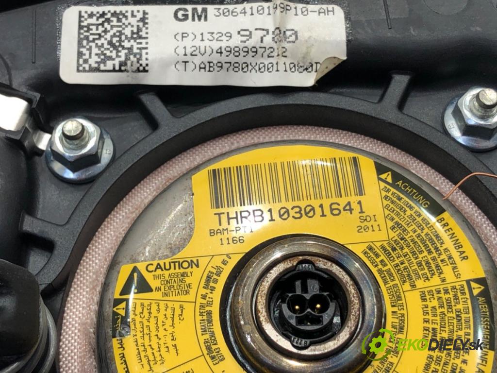 OPEL ASTRA J Sports Tourer (P10) 2010 - 2015    1.7 CDTI (35) 81 kW [110 KM] olej napędowy 2010 - 2015  AirBag volantu 13299780 (Airbagy)
