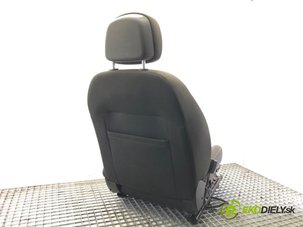 OPEL ASTRA J Sports Tourer (P10) 2010 - 2015    1.7 CDTI (35) 81 kW [110 KM] olej napędowy 2010 - 2015  Sedadlo ľavy predný