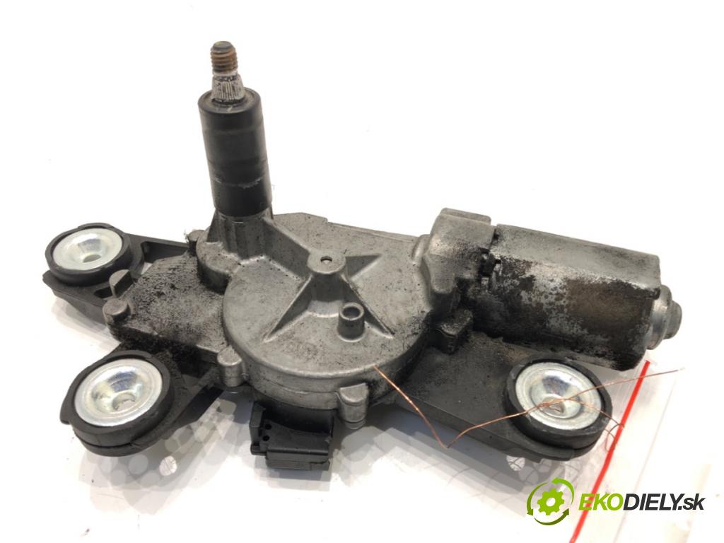 FORD KUGA I 2008 - 2012    2.0 TDCi 100 kW [136 KM] olej napędowy 2008 - 2012  Motor stieračov zad 8V41-17K441-AB