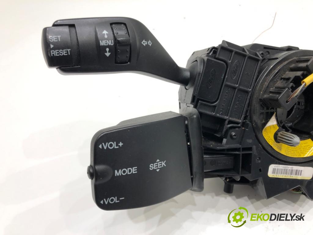 FORD KUGA I 2008 - 2012    2.0 TDCi 100 kW [136 KM] olej napędowy 2008 - 2012  Prepínač kombinovaný 4M5T-13N064-HH (Prepínače, spínače, tlačidlá a ovládače kúrenia)