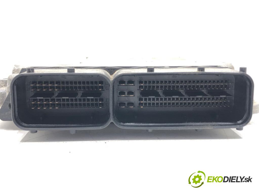 VW GOLF PLUS V (5M1, 521) 2004 - 2013    1.9 TDI 77 kW [105 KM] olej napędowy 2005 - 2009  riadiaca jednotka Motor 03G906021QK (Riadiace jednotky)