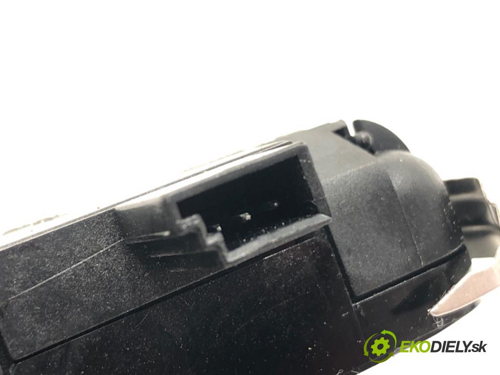 VW GOLF PLUS V (5M1, 521) 2004 - 2013    1.9 TDI 77 kW [105 KM] olej napędowy 2005 - 2009  Snímač dažďa 1K0955559AD (Snímače dažďa)