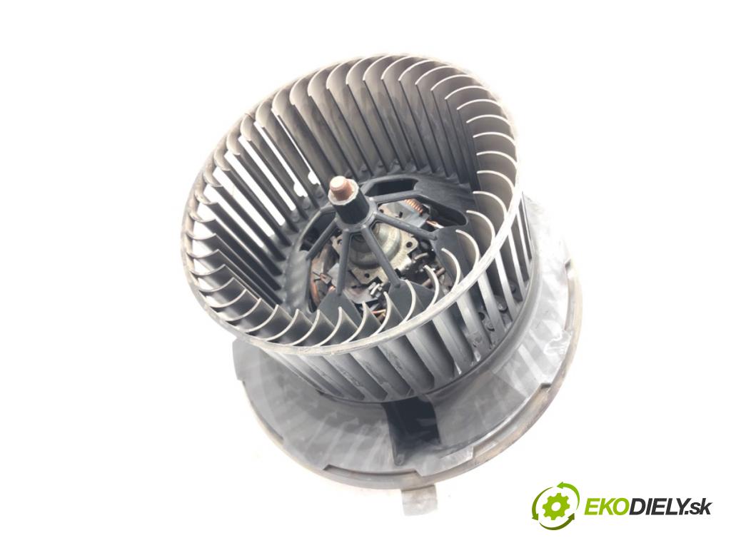 VW GOLF V (1K1) 2003 - 2010    1.6 75 kW [102 KM] benzyna 2004 - 2008  ventilátor kúrenia 983226W