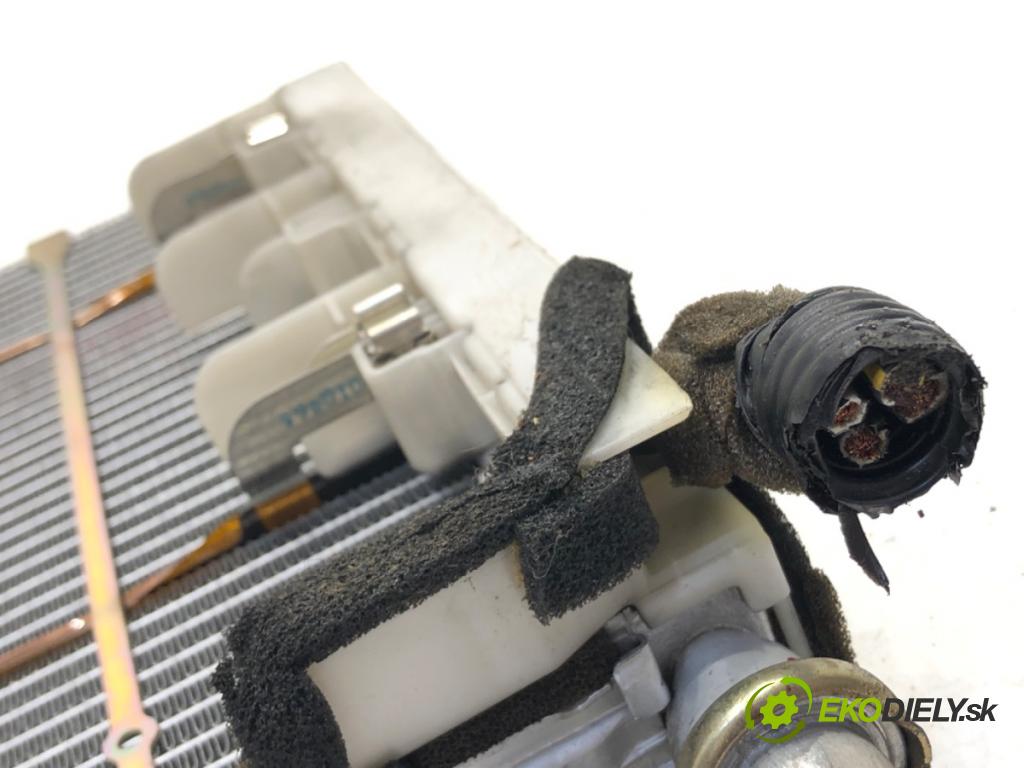 TOYOTA AVENSIS Kombi (_T25_) 2003 - 2008    2.2 D-CAT (ADT251_) 130 kW [177 KM] olej napędowy 2005 - 2008  topné těleso radiátor topení  (Radiátory topení)