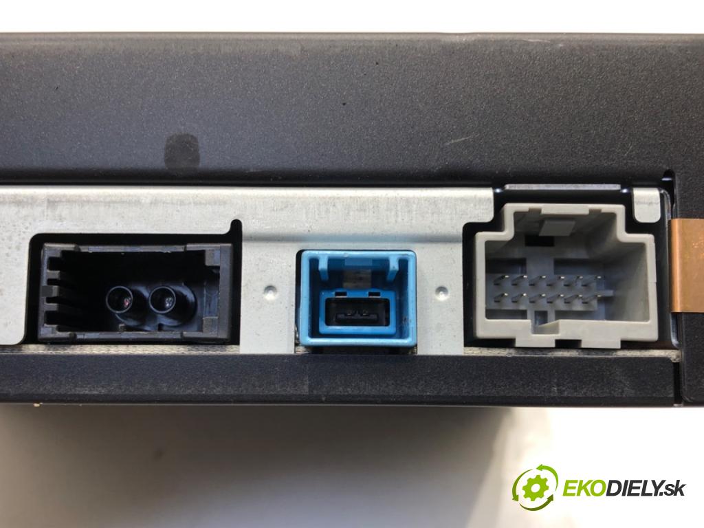 JAGUAR XF I (X250) 2008 - 2015    2.7 D 152 kW [207 KM] olej napędowy 2008 - 2015  CZYTNIK navigace 9W8310E887CA (Ostatní)