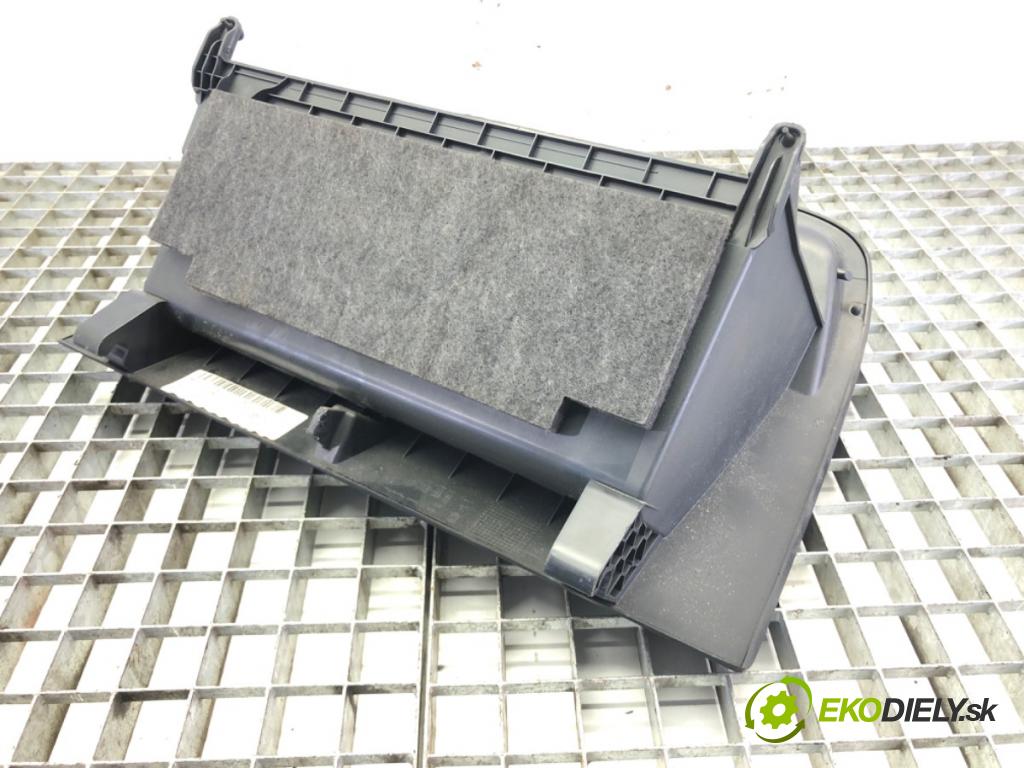 SKODA OCTAVIA III (5E3, NL3, NR3) 2012 - 2022    1.6 TDI 85 kW [115 KM] olej napędowy 2017 - 2022  Priehradka, kastlík spolujazdca  (Priehradky, kastlíky)