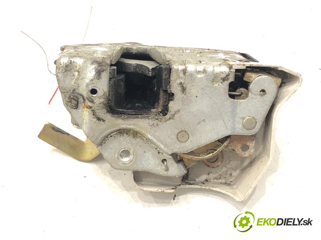 MERCEDES-BENZ KLASA E (W124) 1993 - 1996    E 200 D (124.120) 55 kW [75 KM] olej napędowy 1993 - 1995  zámok dveře levý zadní část