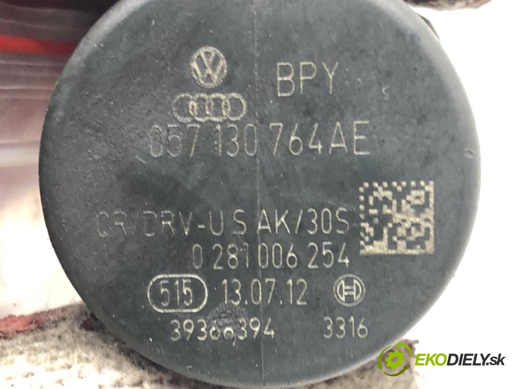 AUDI A6 C7 Avant (4G5, 4GD) 2011 - 2018    3.0 TDI quattro 230 kW [313 KM] olej napędowy 2011 - 2018  Snímač tlaku paliva 057130764AE (Snímače)