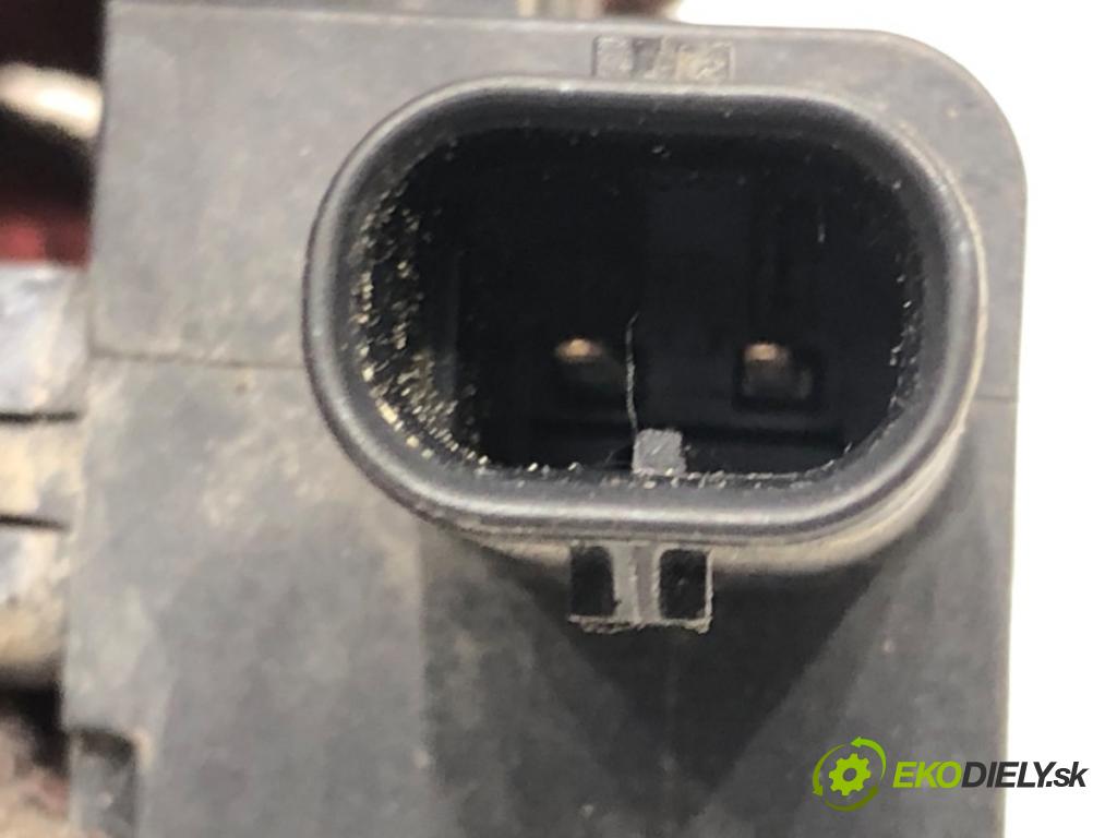 AUDI A6 C7 Avant (4G5, 4GD) 2011 - 2018    3.0 TDI quattro 230 kW [313 KM] olej napędowy 2011 - 2018  Snímač nárazu 2229051400 (Snímače nárazu)