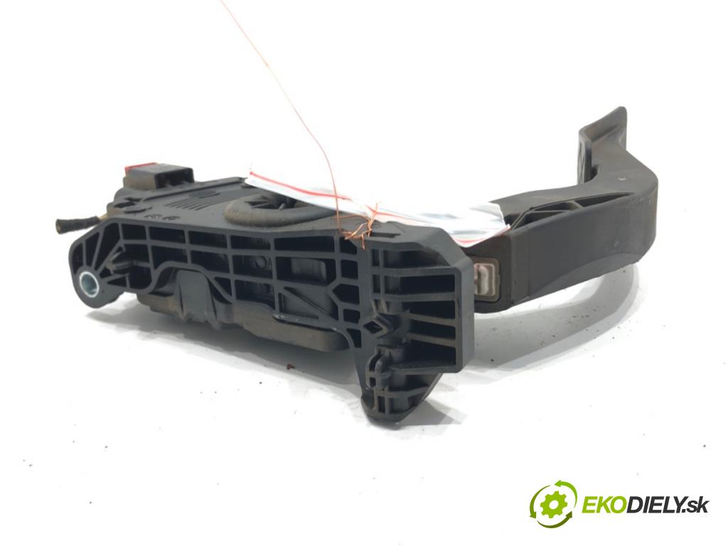 AUDI Q5 (8RB) 2008 - 2017    3.0 TDI quattro 180 kW [245 KM] olej napędowy 2012 - 2017  Potenciometer plynového pedálu 8K1723523A (Pedále)