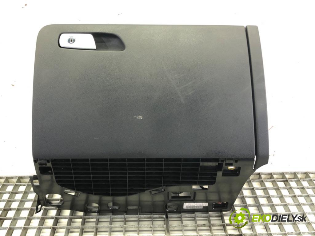 AUDI Q5 (8RB) 2008 - 2017    3.0 TDI quattro 180 kW [245 KM] olej napędowy 2012 - 2017  Priehradka, kastlík spolujazdca  (Priehradky, kastlíky)