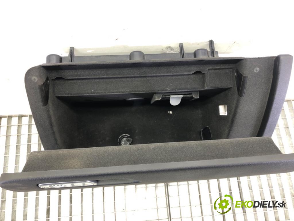 AUDI Q5 (8RB) 2008 - 2017    3.0 TDI quattro 180 kW [245 KM] olej napędowy 2012 - 2017  Priehradka, kastlík spolujazdca  (Priehradky, kastlíky)