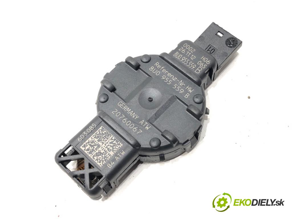 AUDI Q5 (8RB) 2008 - 2017    3.0 TDI quattro 180 kW [245 KM] olej napędowy 2012 - 2017  Snímač dažďa 8U0955559B (Snímače dažďa)