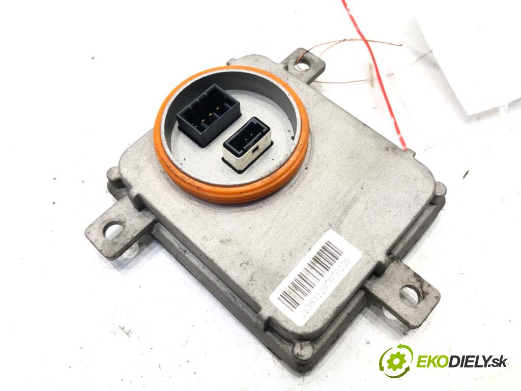 AUDI Q5 (8RB) 2008 - 2017    3.0 TDI quattro 180 kW [245 KM] olej napędowy 2012 - 2017  Menič XENON 8K0941597B (Riadiace jednotky xenónu)