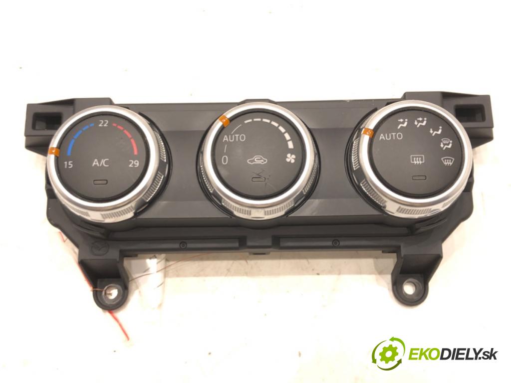 MAZDA 2 (DL, DJ) 2014 - 2022    1.5 SKYACTIV-G 66 kW [90 KM] benzyna 2014 - 2017  Panel ovládania kúrenia DA6C61190C (Prepínače, spínače, tlačidlá a ovládače kúrenia)