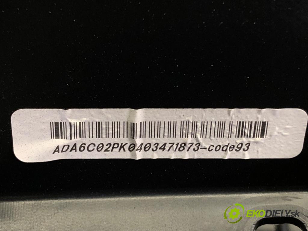 MAZDA 2 (DL, DJ) 2014 - 2022    1.5 SKYACTIV-G 66 kW [90 KM] benzyna 2014 - 2017  palubní doska  (Palubní desky)