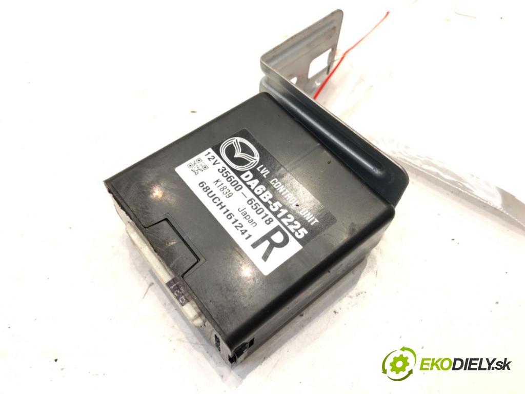 MAZDA 2 (DL, DJ) 2014 - 2022    1.5 SKYACTIV-G 66 kW [90 KM] benzyna 2014 - 2017  Modul svetiel DA6B-51225 (Ostatné)