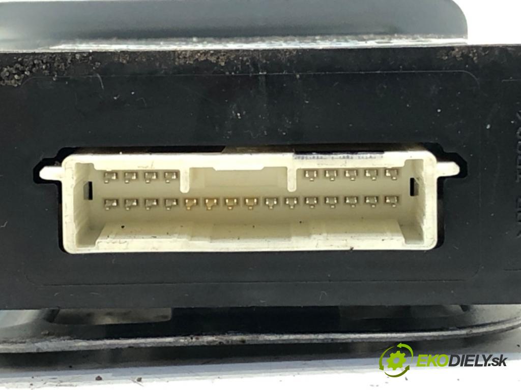 MAZDA 2 (DL, DJ) 2014 - 2022    1.5 SKYACTIV-G 66 kW [90 KM] benzyna 2014 - 2017  Modul svetiel DA6B-51225 (Ostatné)