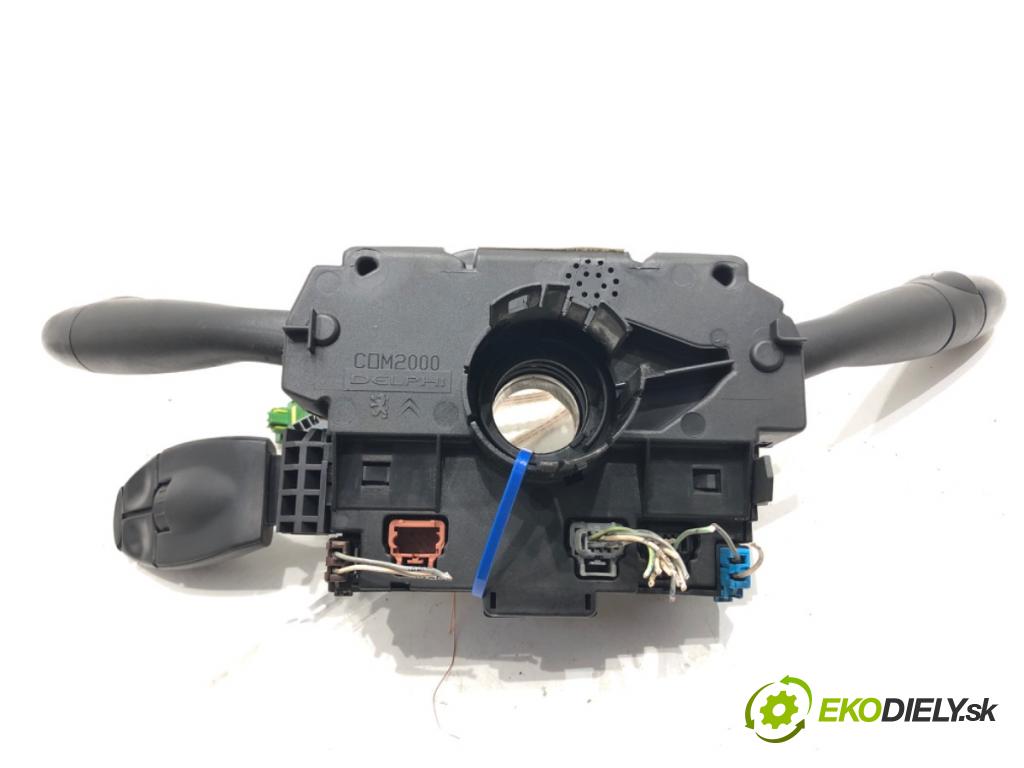 CITROEN C5 I Break (DE_) 2001 - 2004    2.0 16V (DERFNF, DERFNC, RERFNC) 100 kW [136 KM] benzyna 2001 - 2004  Prepínač kombinovaný 96477536XT (Prepínače, spínače, tlačidlá a ovládače kúrenia)