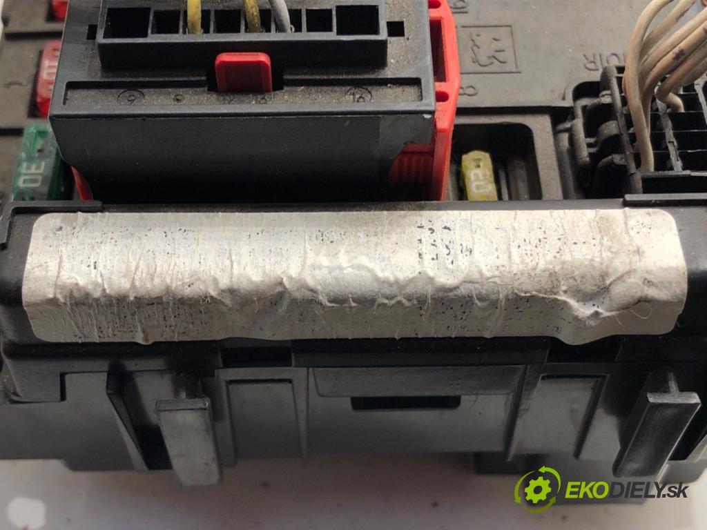 CITROEN C5 I Break (DE_) 2001 - 2004    2.0 16V (DERFNF, DERFNC, RERFNC) 100 kW [136 KM] benzyna 2001 - 2004  Modul BSM  (Ostatné)