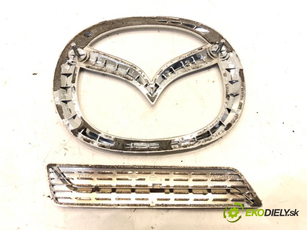 MAZDA 2 (DL, DJ) 2014 - 2022    1.5 SKYACTIV-G 66 kW [90 KM] benzyna 2014 - 2017  Znak LOGO: Logo zad D09W-51730