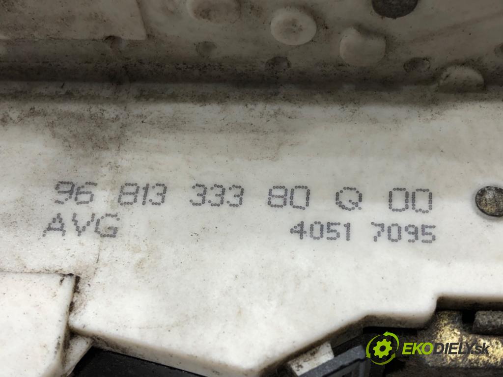 PEUGEOT 407 (6D_) 2004 - 2011    1.6 HDi 110 (6D9HZC, 6D9HYC) 80 kW [109 KM] olej napędowy 2004 - 2010  zámok dveře levý přední část 9681333380